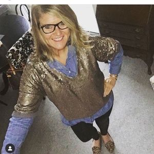 Deletta metallic sequined vneck top - size Large